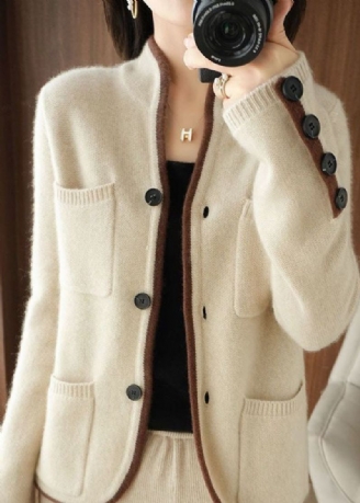 Beau Cardigan Ample Beige À Col Montant Avec Poches En Tricot Épais Pour L'hiver